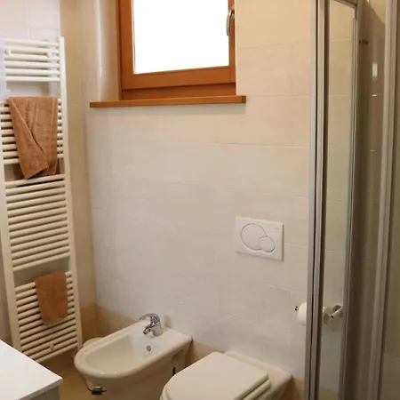 With Pool In Lazise-gardasee 57799 Daire